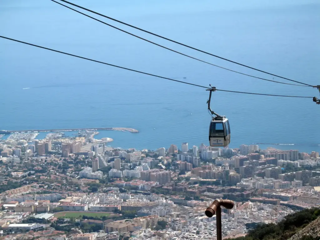 Cable car up Mount Calamorro in Benalm&aacute;dena