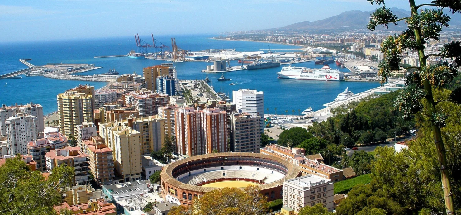 M&aacute;laga panorama from Gibralfaro, Costa del Sol — a short trip from EUTA's Benalm&aacute;dena campus
