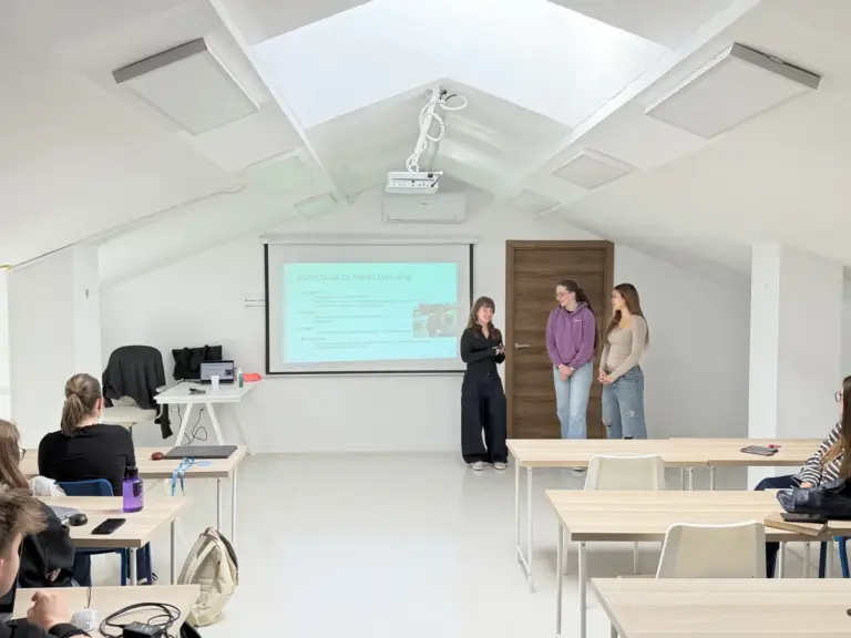 Business Spanish Course for School Groups in Spain
